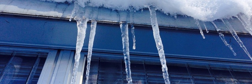 Chelsea roofing is susceptible to built-up ice and eventual damage during the winter. Learn what to look for and what you can do to protect your roof from damage.